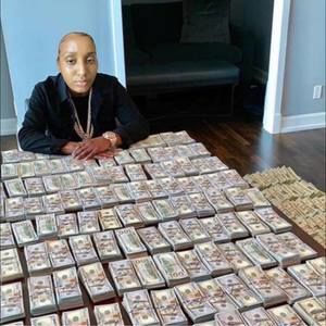 Meet your Posher, Ceila